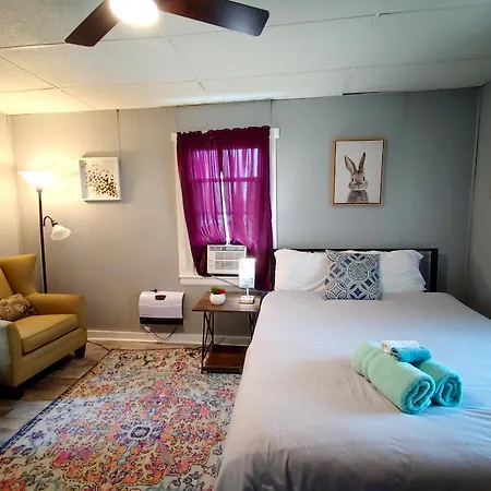 Perfect Combo Of Charm & Comfort- 2Bedroom Home